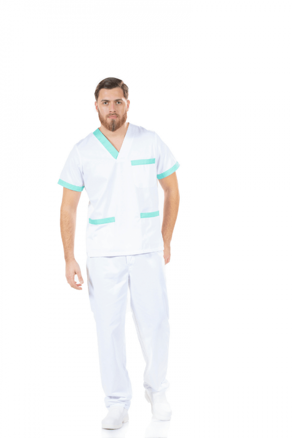 Homem vestido com uma túnica branca com contrastes a verde água para fardas e uniformes hospitalares